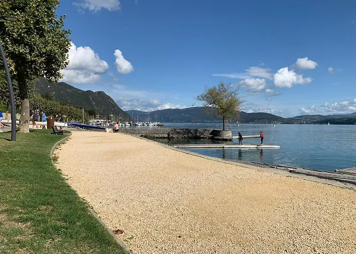 Annexe Du Lac